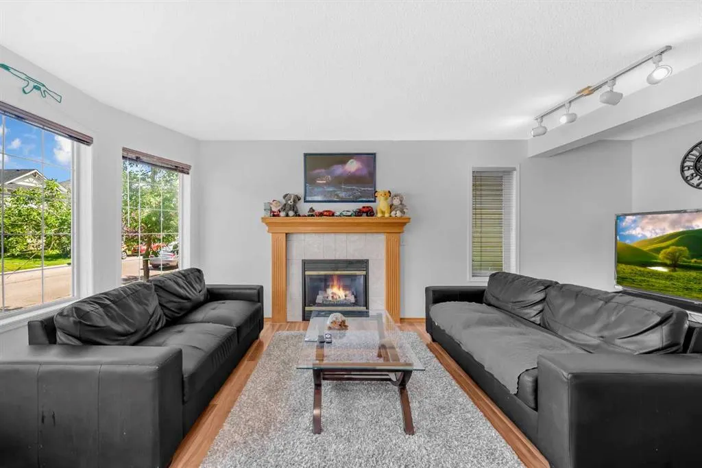 148 Tarington Park NE
