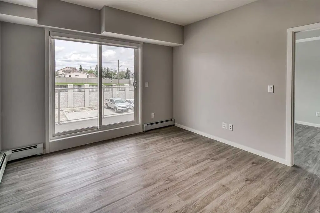 300 Harvest Hills Place NE, #215