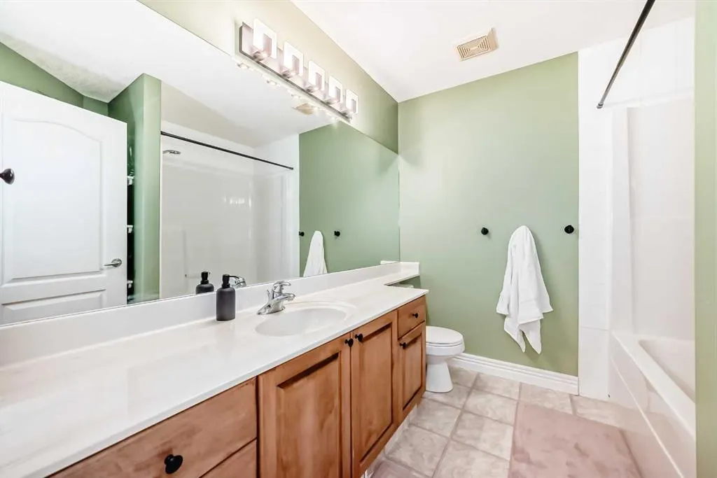 35 Cougar Ridge View SW