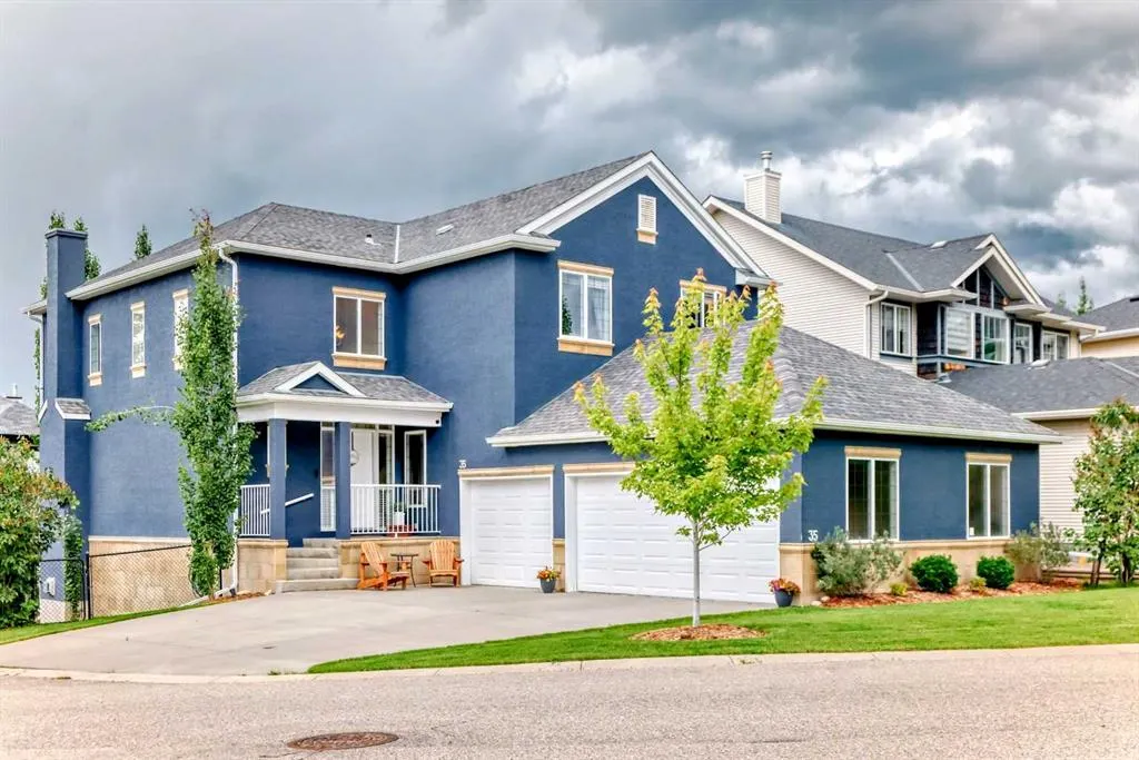 35 Cougar Ridge View SW