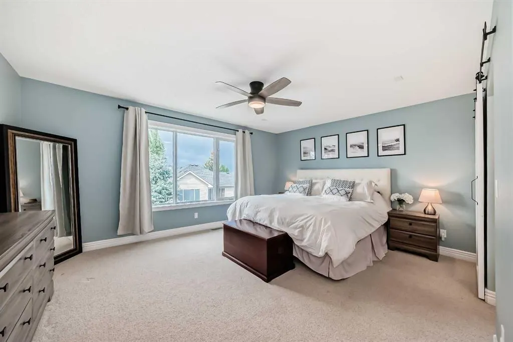 35 Cougar Ridge View SW