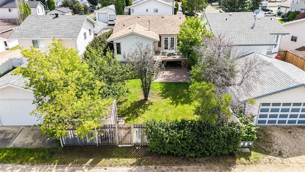 66 Edwards Crescent