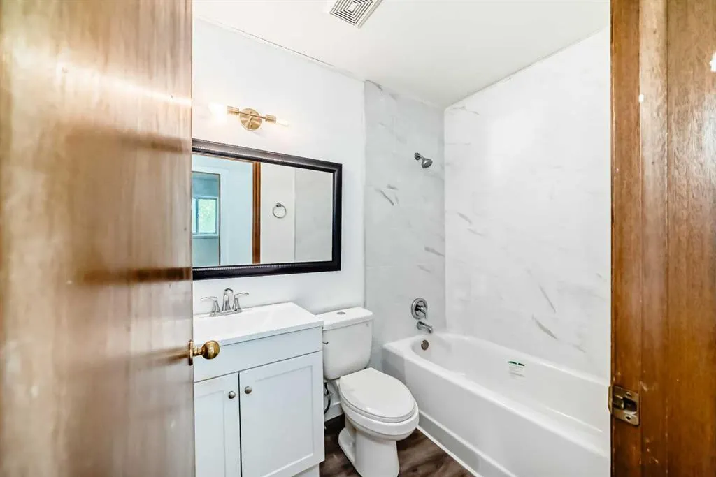 331 Sunvale Drive SE