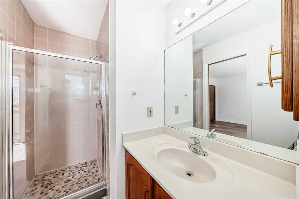 331 Sunvale Drive SE