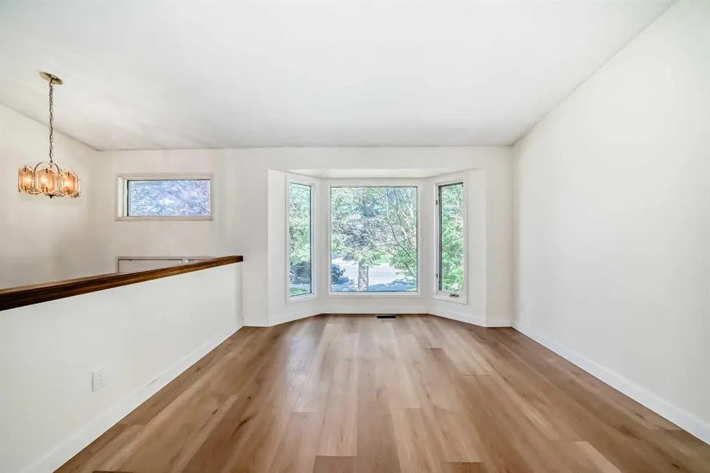 331 Sunvale Drive SE