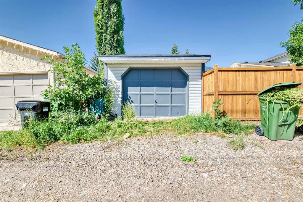 331 Sunvale Drive SE
