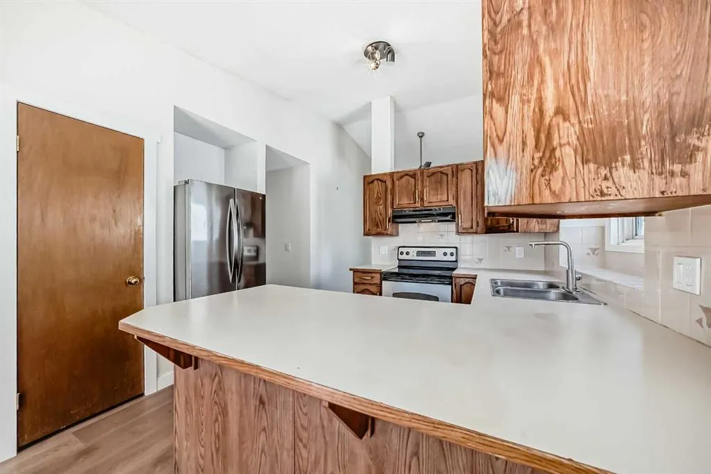 331 Sunvale Drive SE