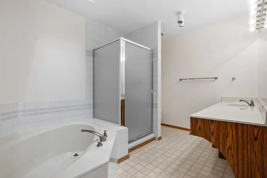 87 Edgepark Villas NW