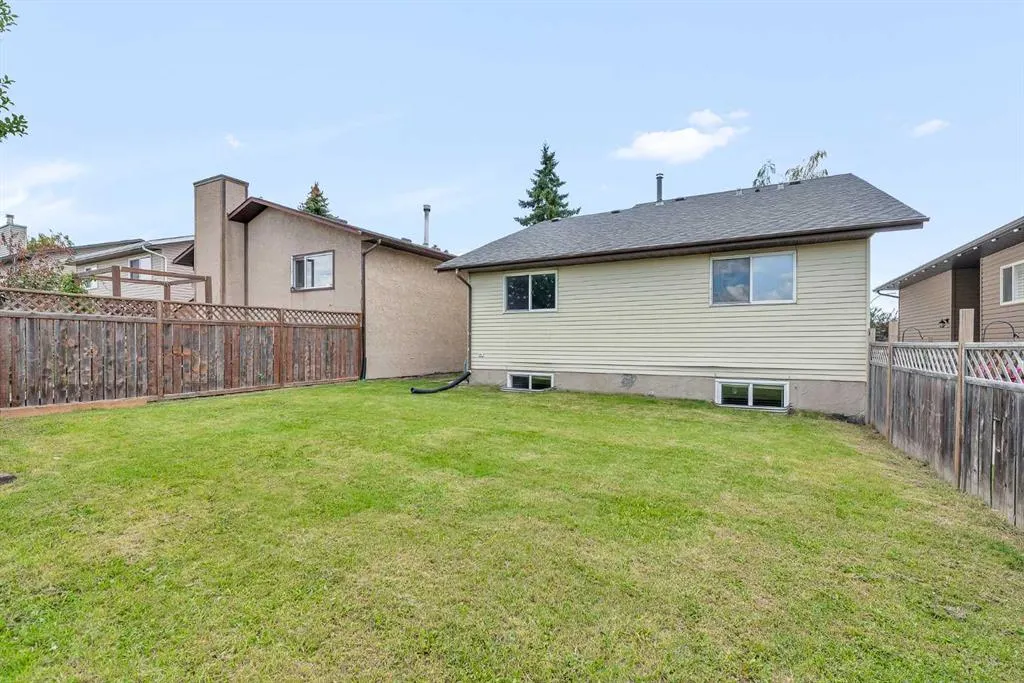 90 Elk Hill SE