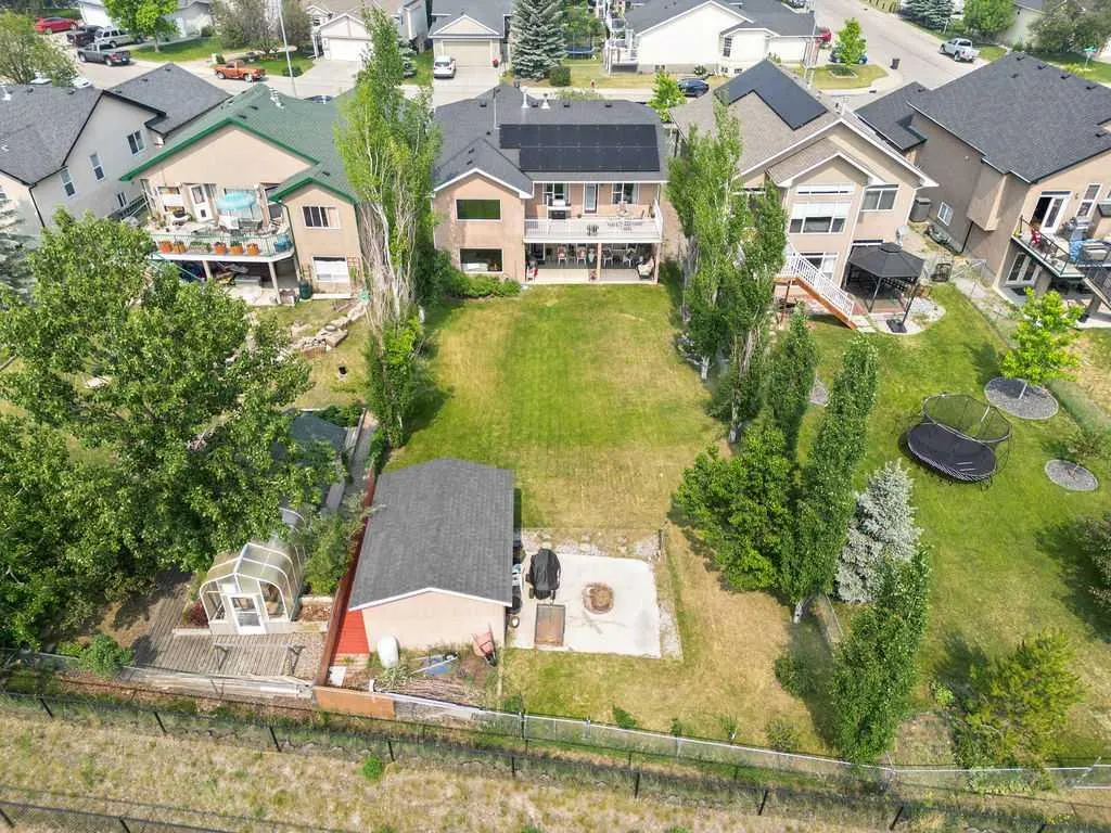 316 Lineham Acres Drive NW