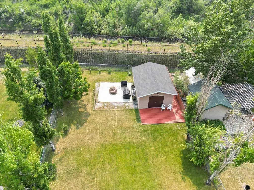 316 Lineham Acres Drive NW