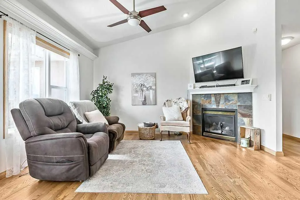 316 Lineham Acres Drive NW