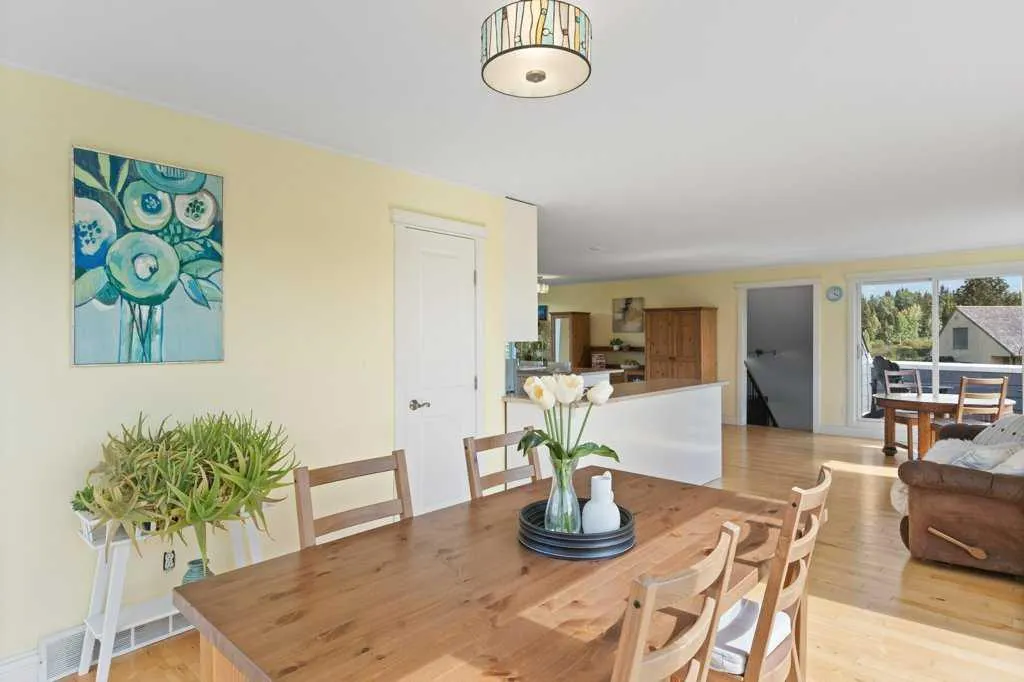 292 Saddle Road
