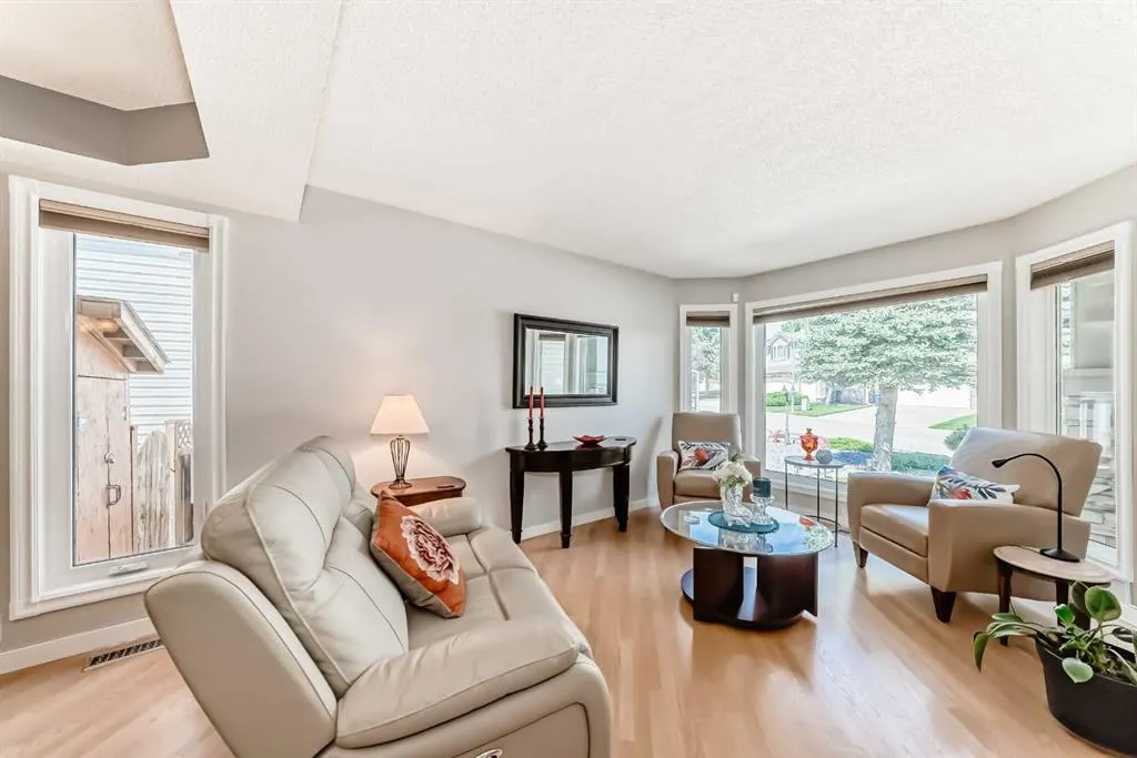 15 Chaparral Link SE
