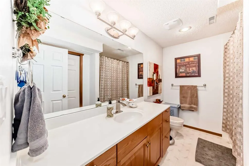 15 Chaparral Link SE