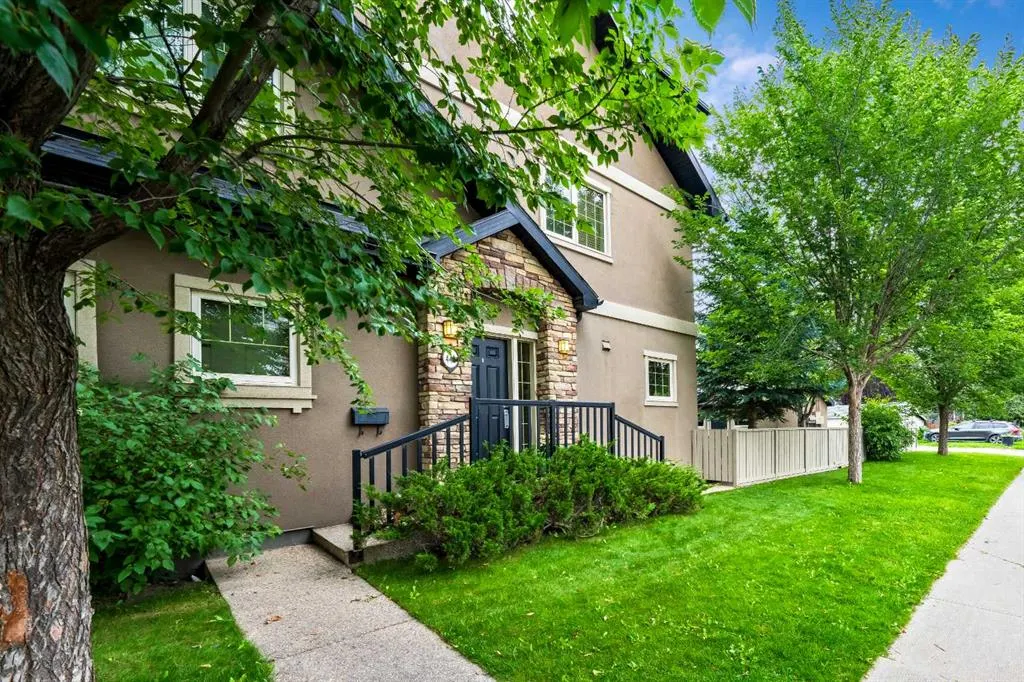 442 12 Avenue NE, #2