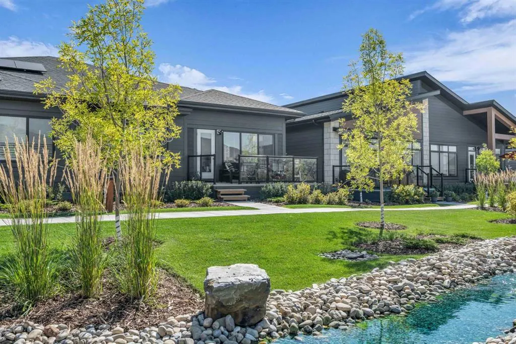 111 Marina Cove SE