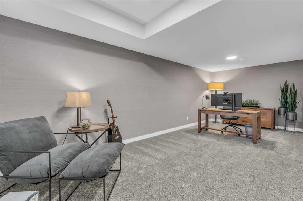 111 Marina Cove SE