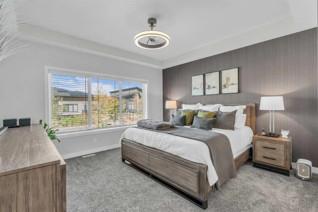 111 Marina Cove SE