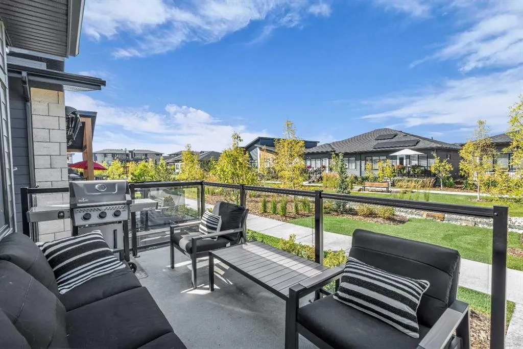 111 Marina Cove SE