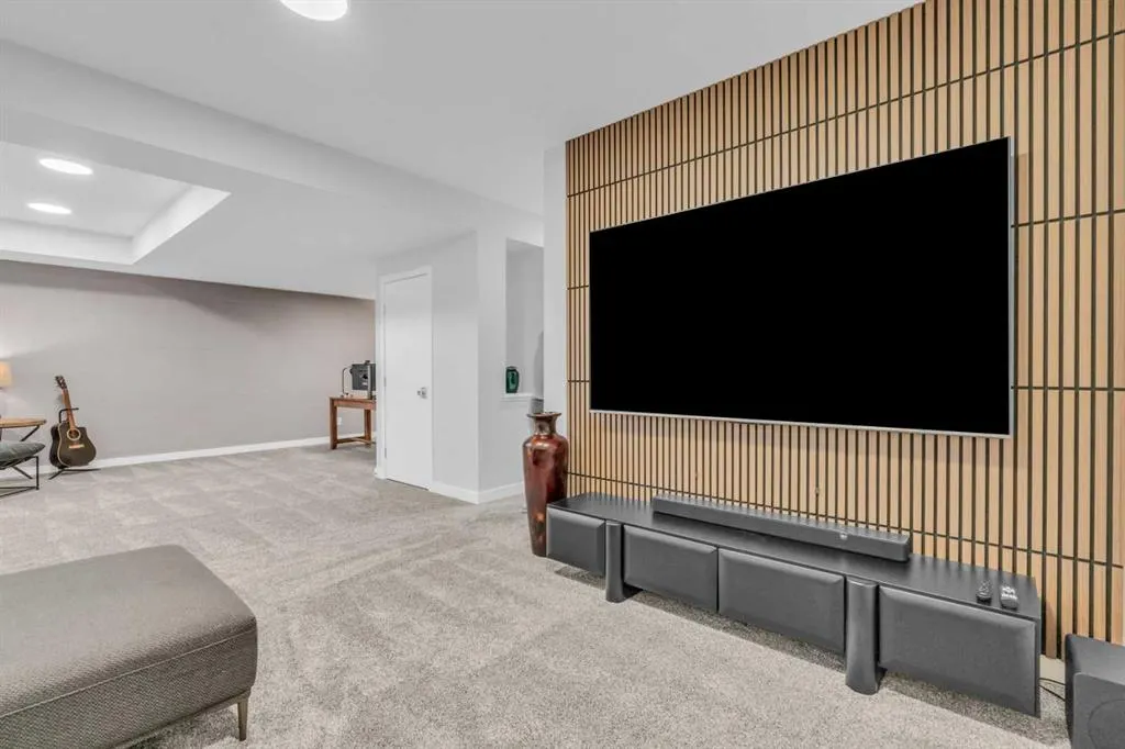 111 Marina Cove SE