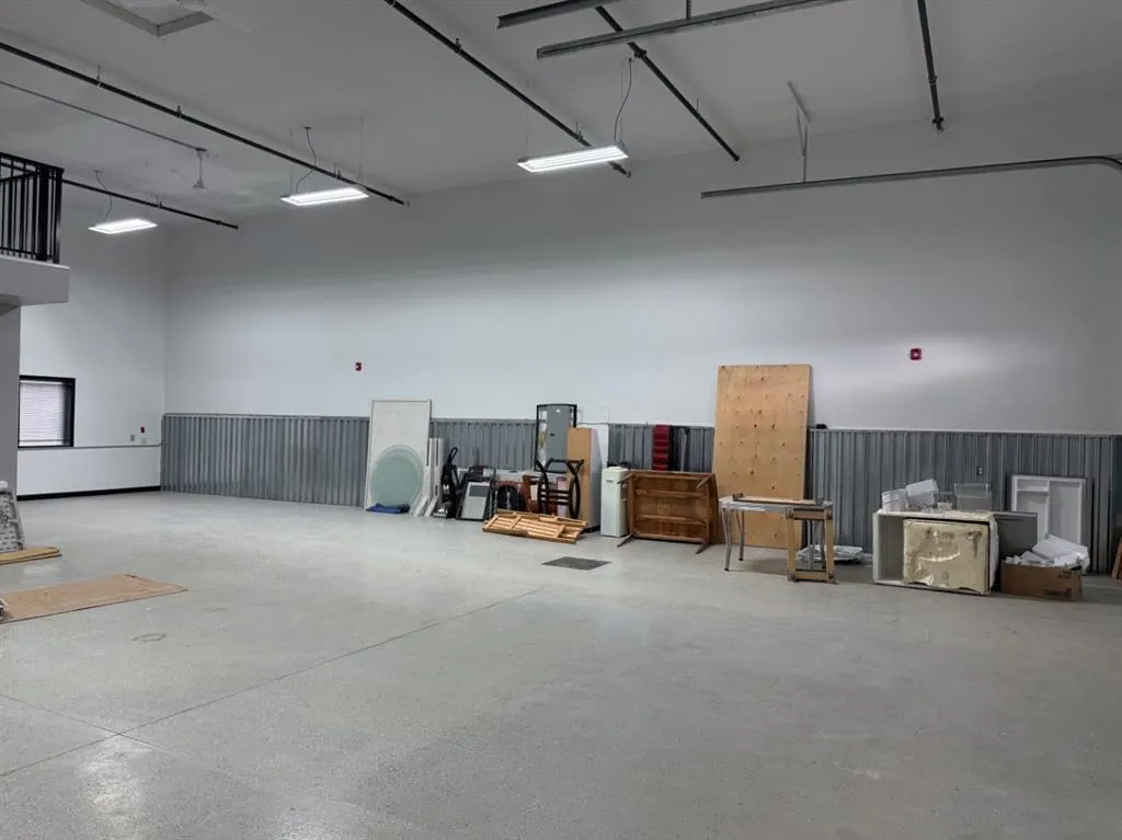 64146 393 LOOP E Avenue E, #6