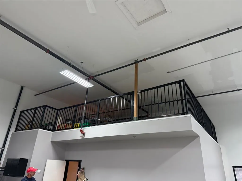 64146 393 LOOP E Avenue E, #6