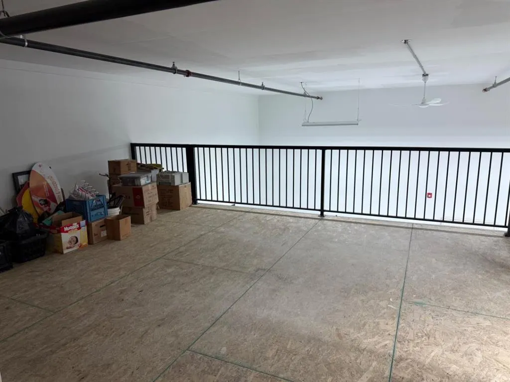 64146 393 LOOP E Avenue E, #6