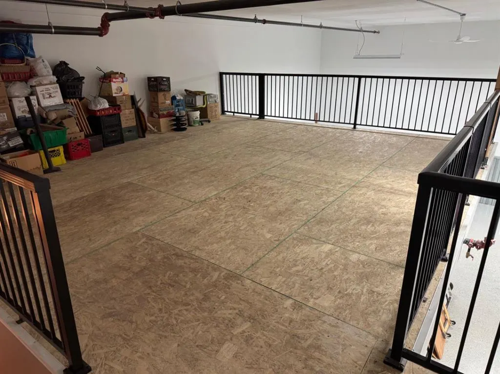 64146 393 LOOP E Avenue E, #6