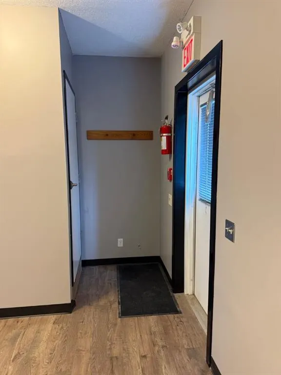 64146 393 LOOP E Avenue E, #6
