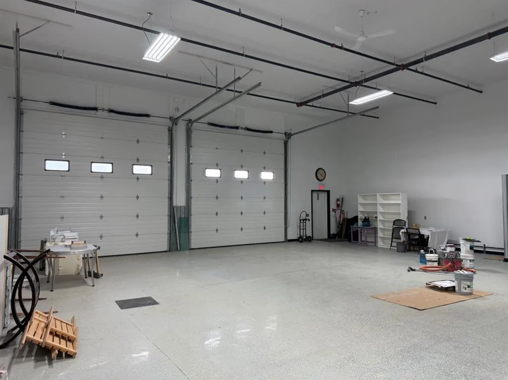 64146 393 LOOP E Avenue E, #6