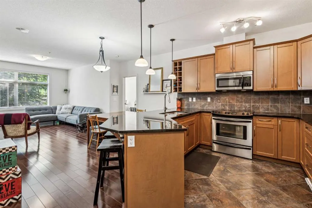 35 Aspenmont Heights SW, #243