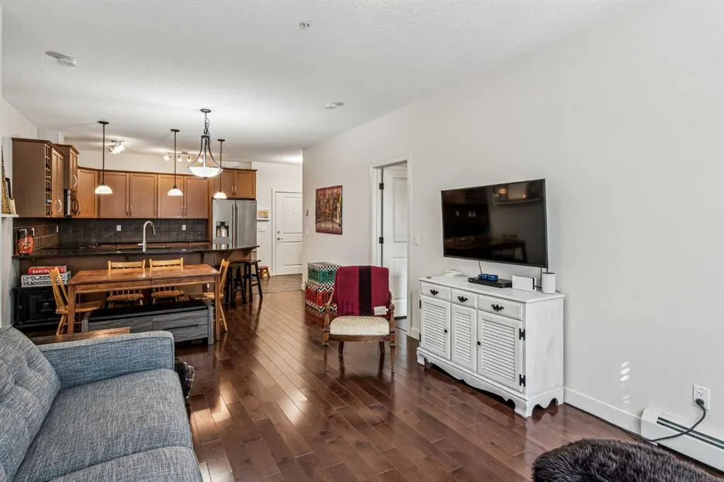 35 Aspenmont Heights SW, #243