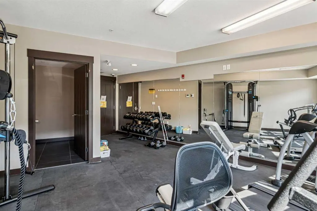 35 Aspenmont Heights SW, #243