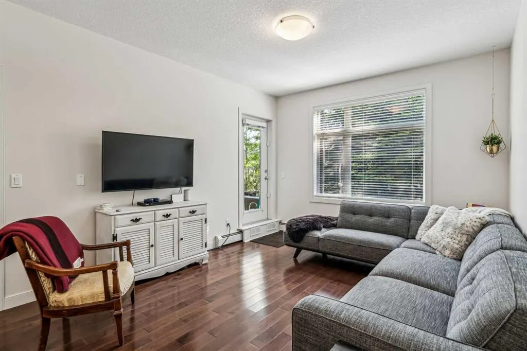 35 Aspenmont Heights SW, #243