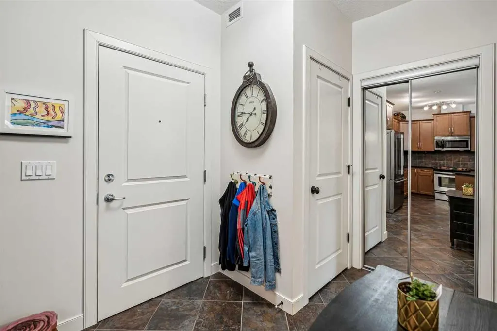 35 Aspenmont Heights SW, #243