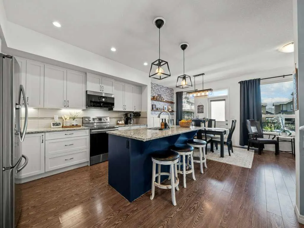 1086 Williamstown Boulevard NW, #301