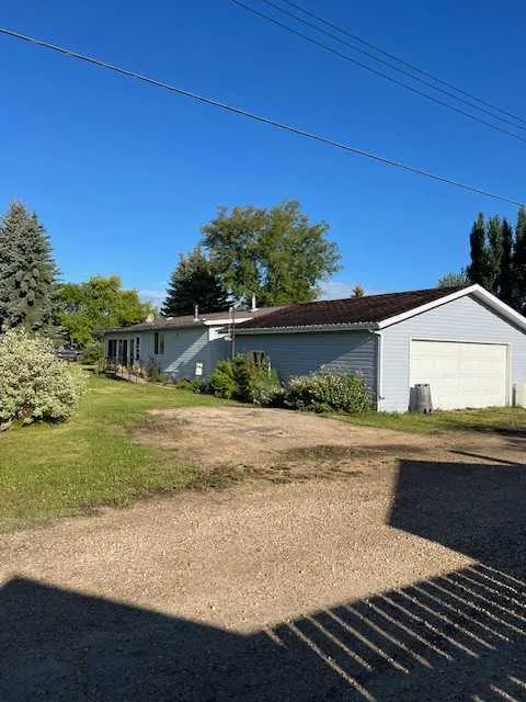 107/109 2 Street