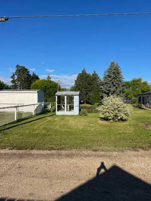 107/109 2 Street