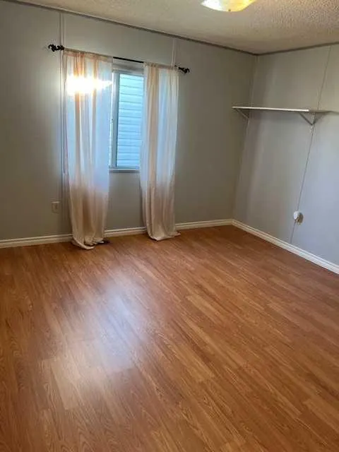 107/109 2 Street