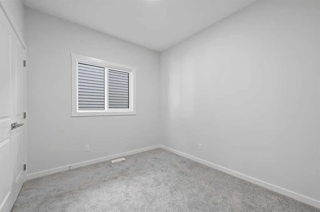 11 Heritage Link