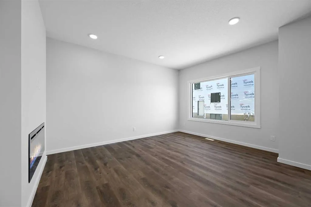 11 Heritage Link