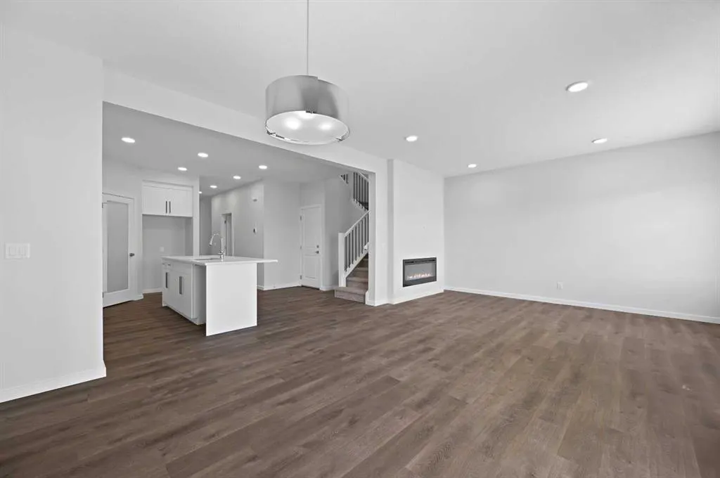 11 Heritage Link