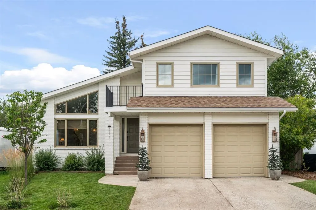 211 Hunters Place