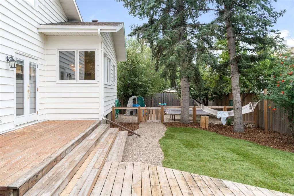 211 Hunters Place