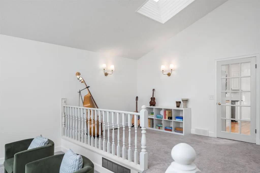211 Hunters Place
