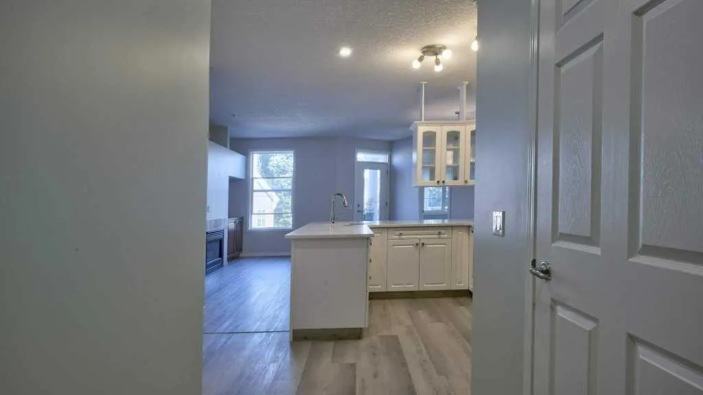 3000 Marda Link SW, #250