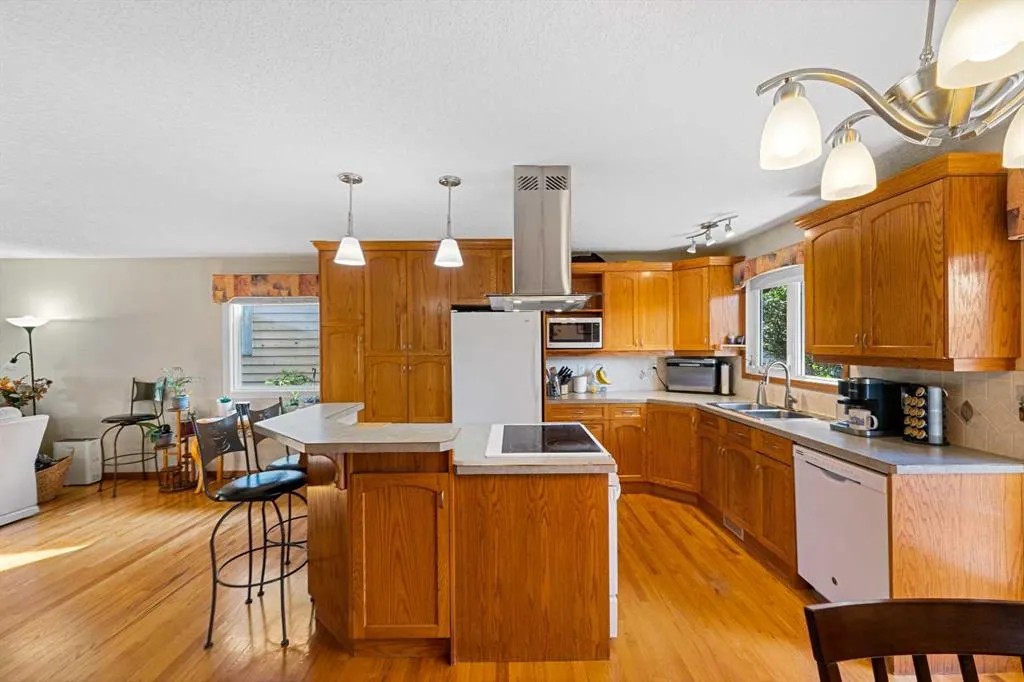 7 Bernard Court NW