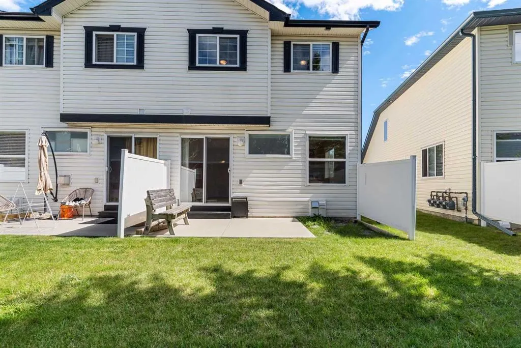 47 Country Village Circle NE