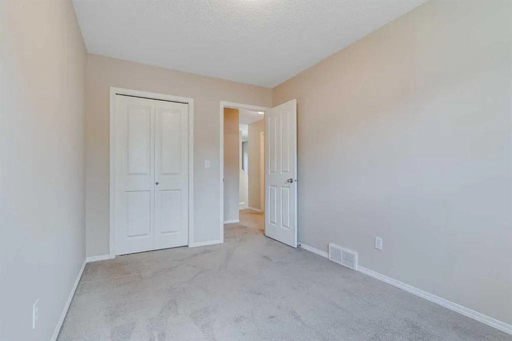 47 Country Village Circle NE